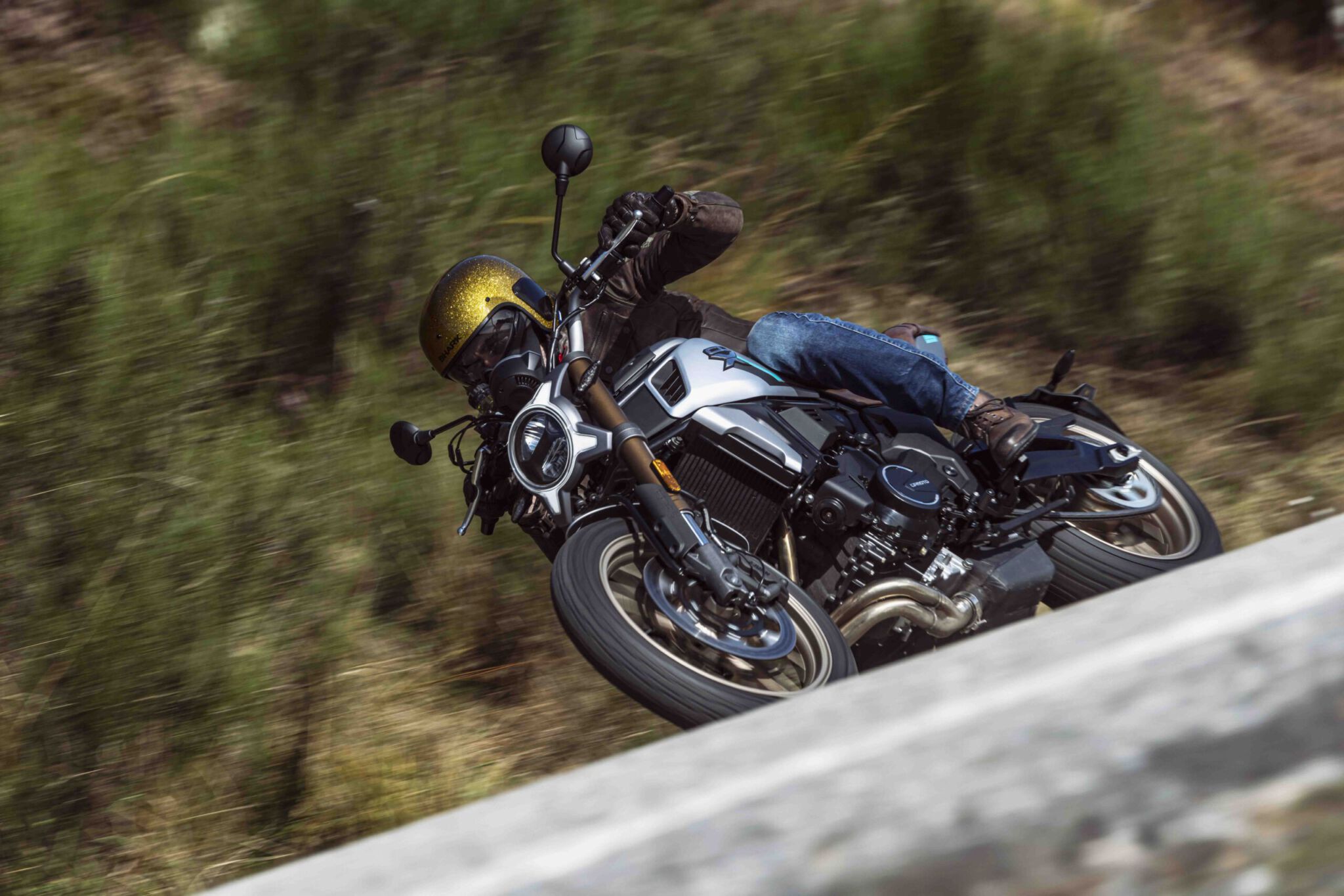 700CL-X HERITAGE 8 700CL-X HERITAGE