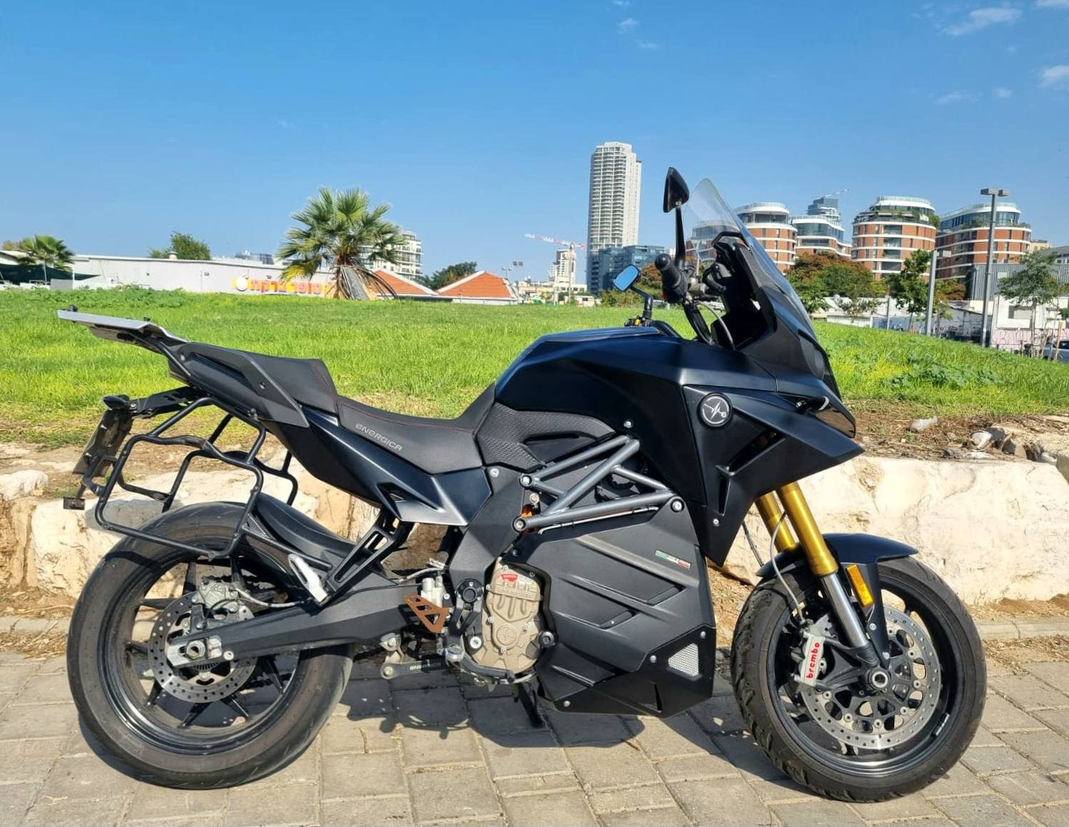 583360384_1241433368010414_8097986243241562332_n