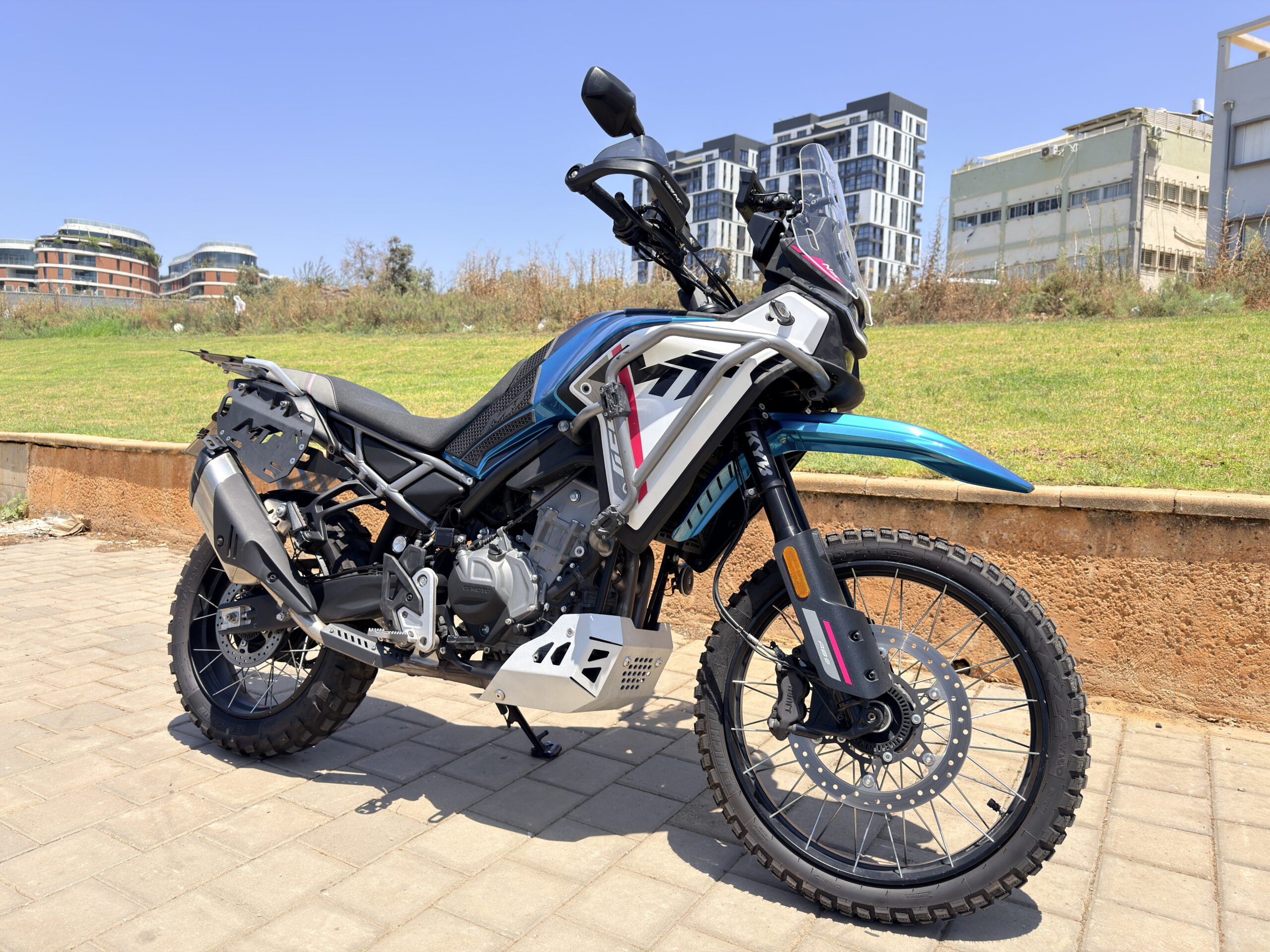CFMOTO 450MT
