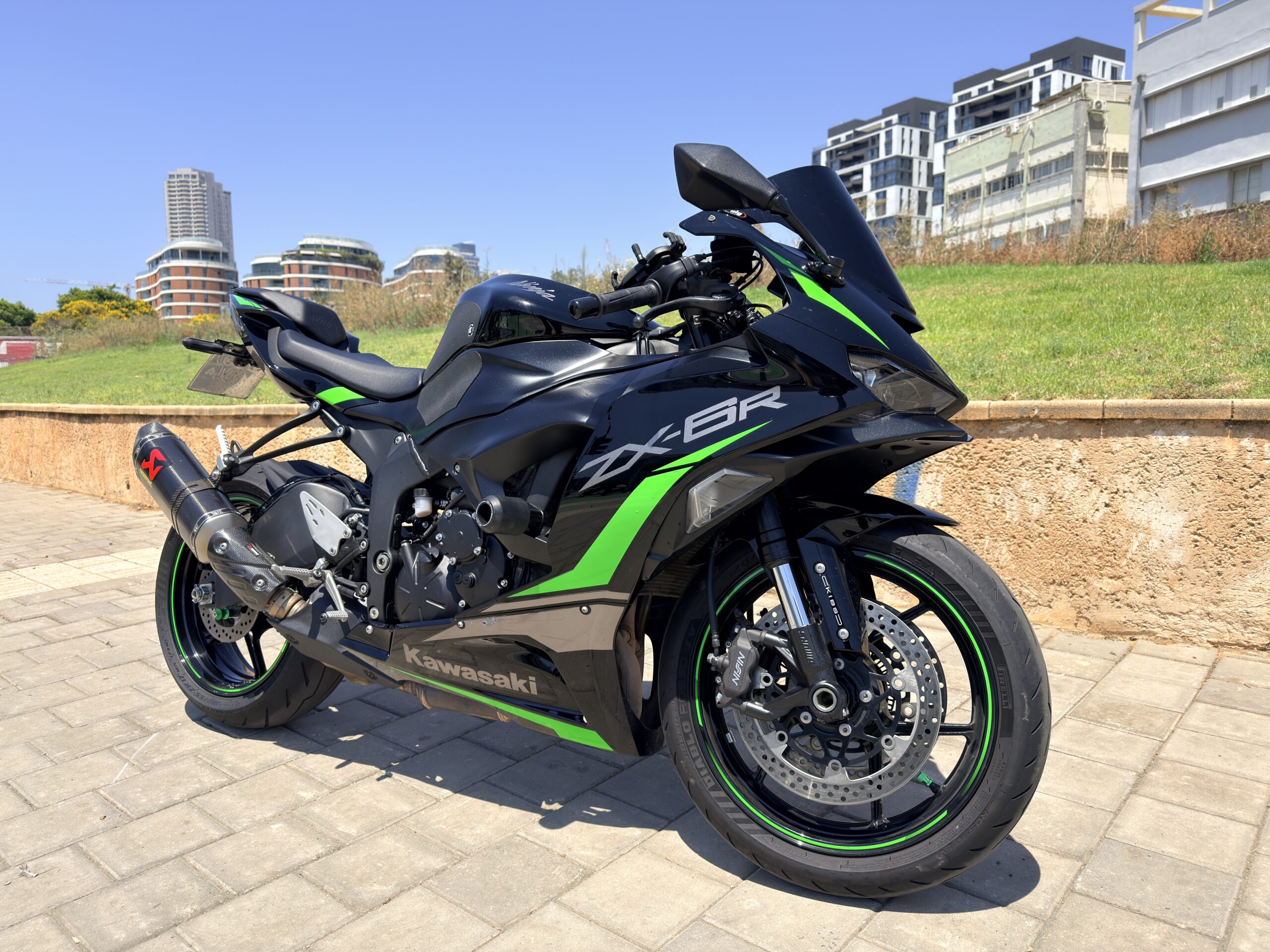 KAWASAKI ZX 6R