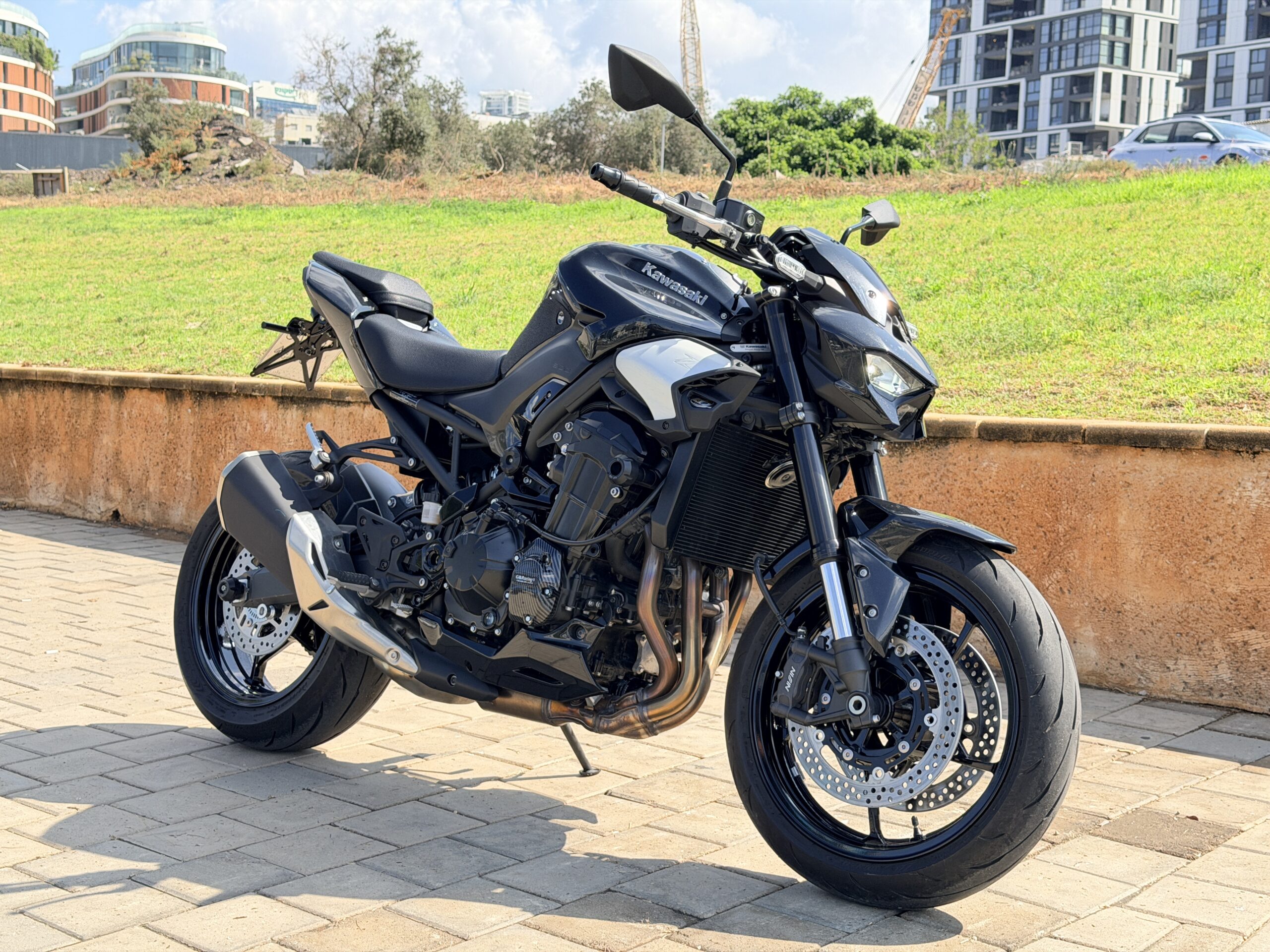 KAWASAKI Z900