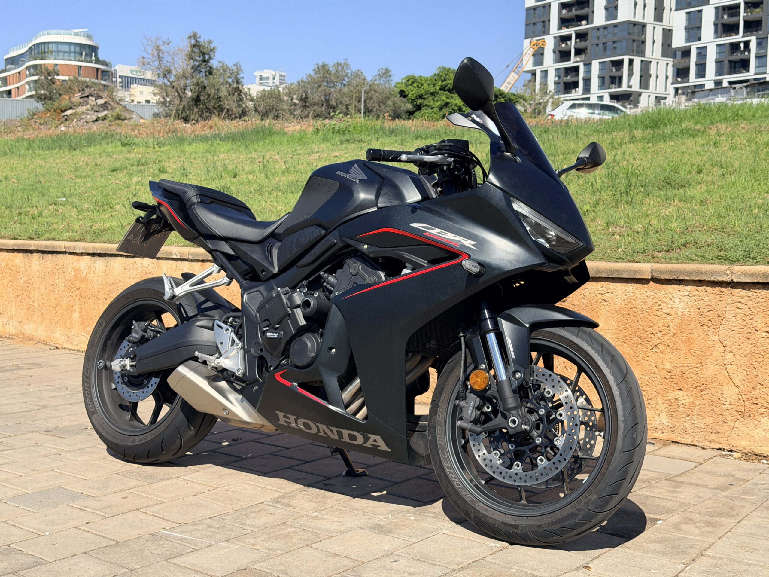 HONDA CBR 650