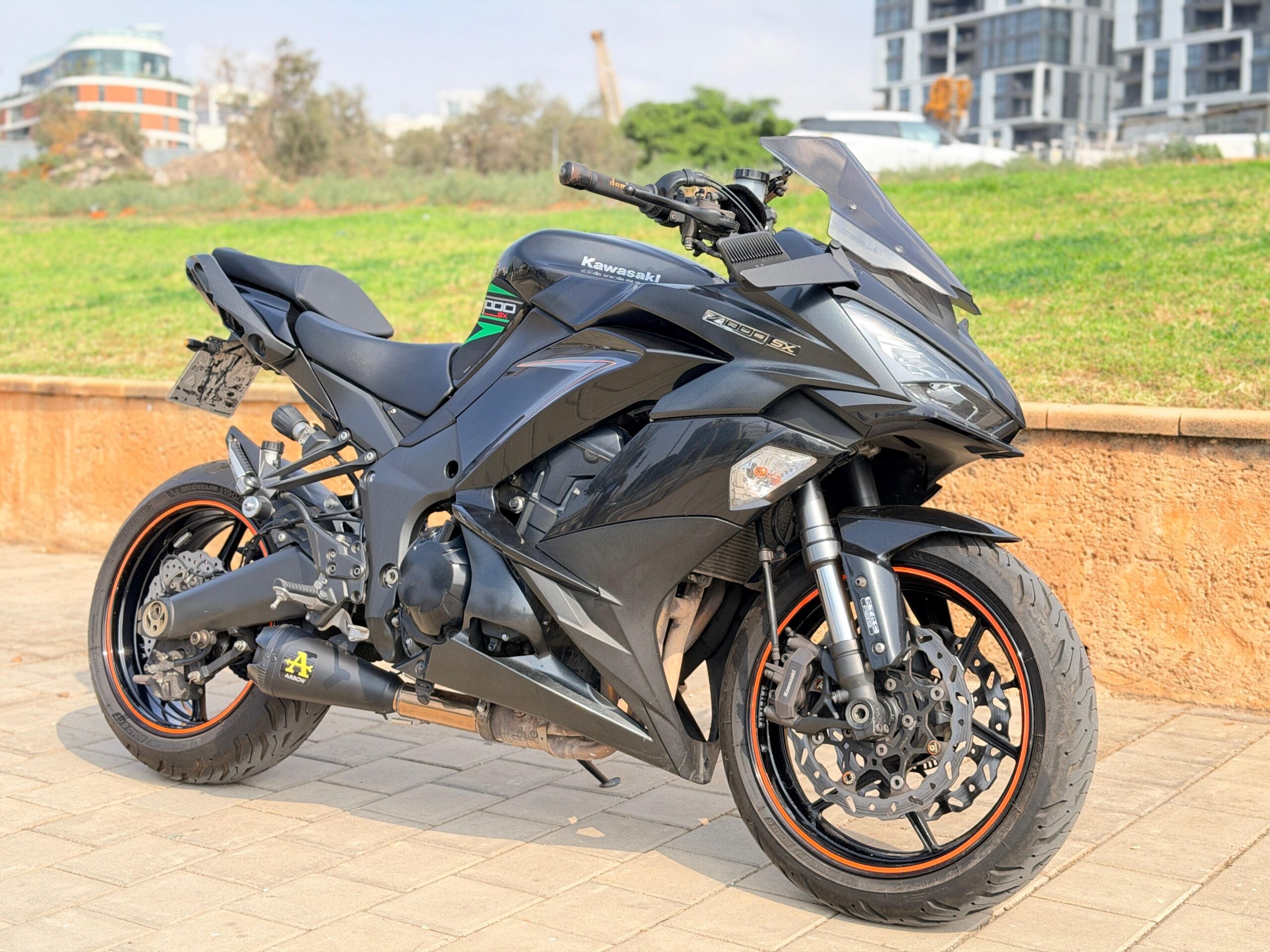 KAWASAKI Z1000SX